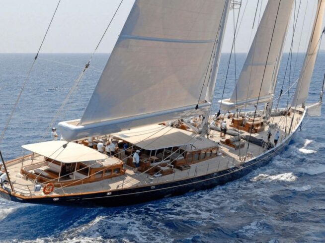 alt="Yachting boat Athos on the ocean"